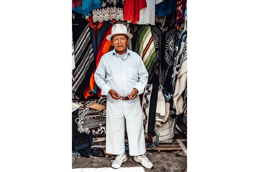 women_of_the_otavalo_Market_blog-2b